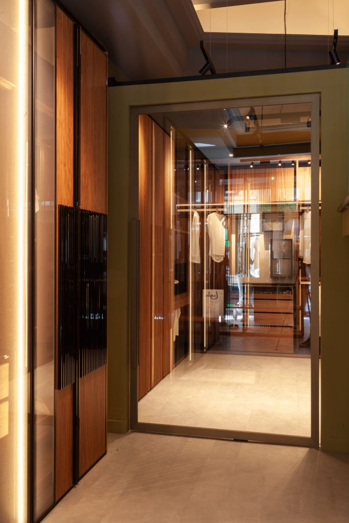 IMG_1743-148-126-min